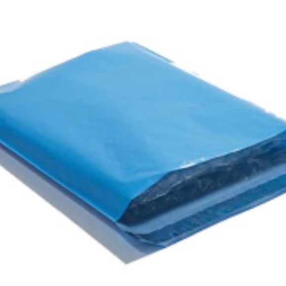 20 Count Blue Poly Mailers 14" x 17" - Picture 5 of 5